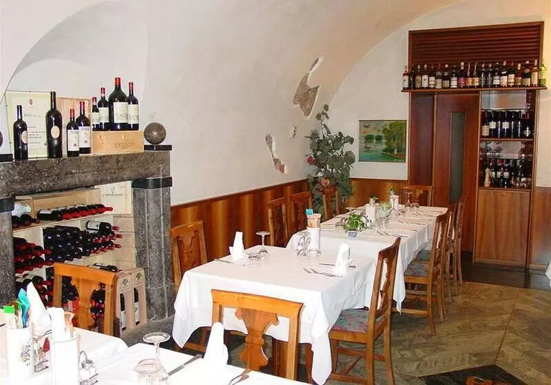 酒店 Albergo Moderno