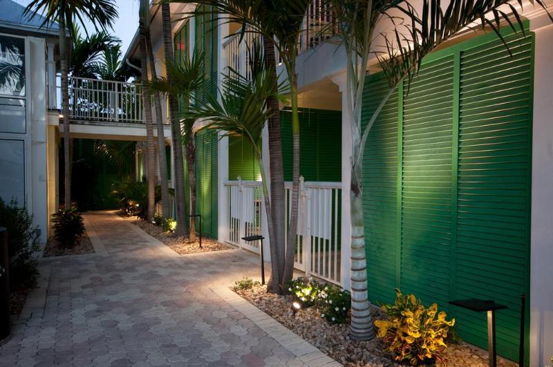 فندق Almond Tree Inn  Adults Only