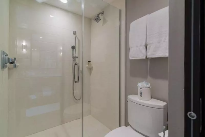 Отель Almond Tree Inn Adults Only