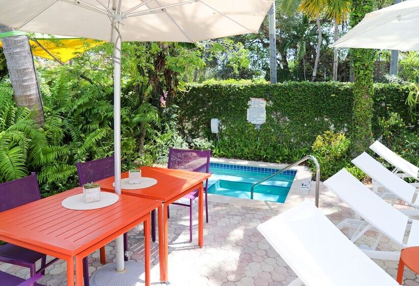 فندق Almond Tree Inn  Adults Only