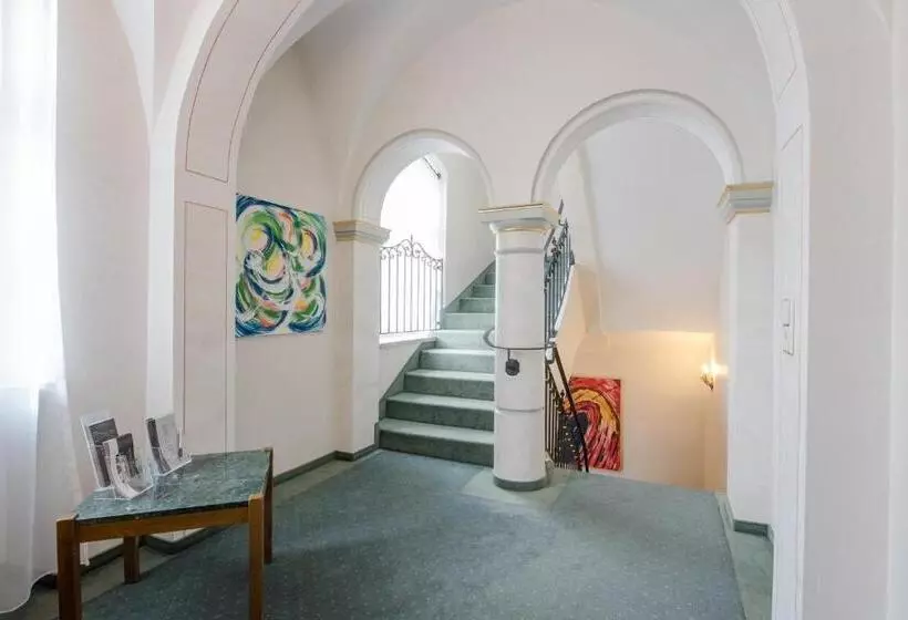 Отель Am Schloss