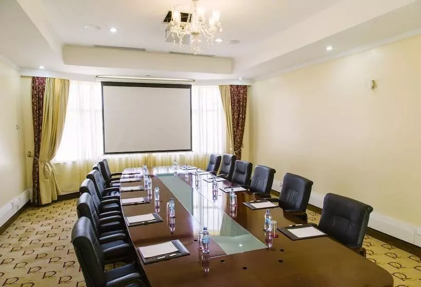 ホテル Boma Inn Nairobi