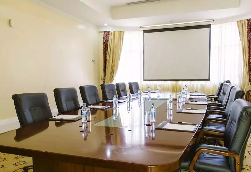 ホテル Boma Inn Nairobi