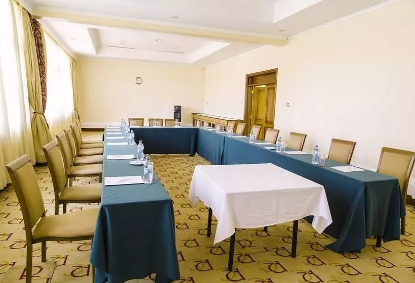 ホテル Boma Inn Nairobi