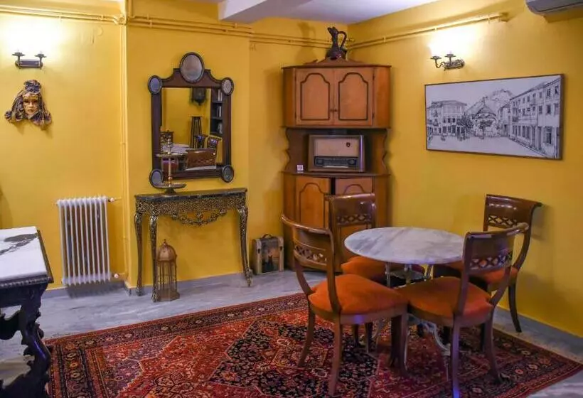 Hotel Byron Traditional