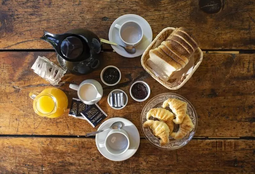 هتل Colina Del Manzano