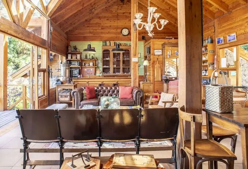 هتل Colina Del Manzano