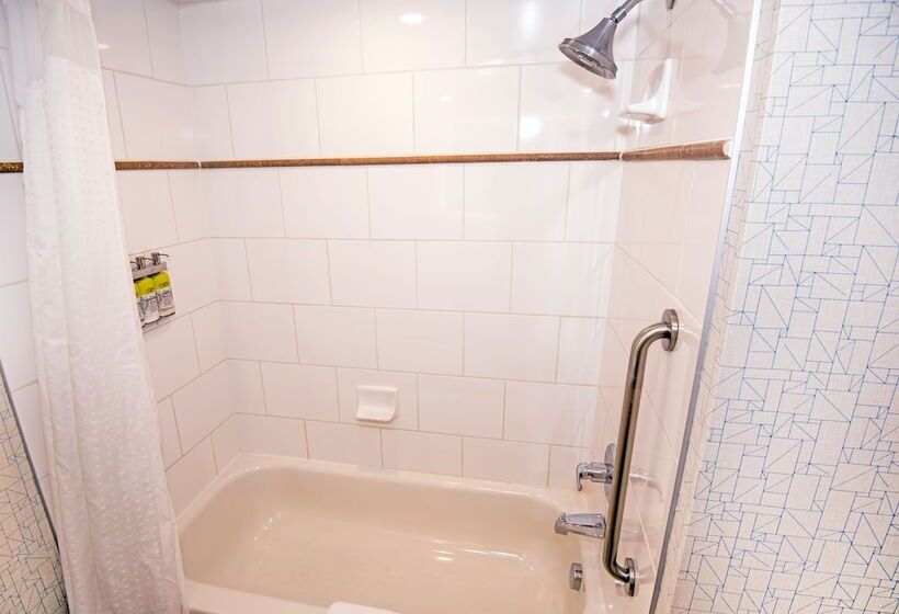 Holiday Inn Express Hotel & Suites Hinton, An Ihg