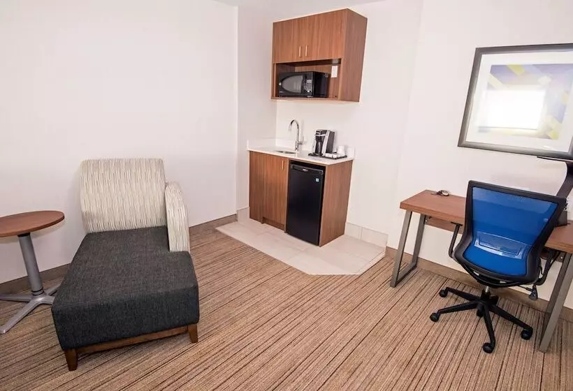 Holiday Inn Express Hotel & Suites Hinton, An Ihg