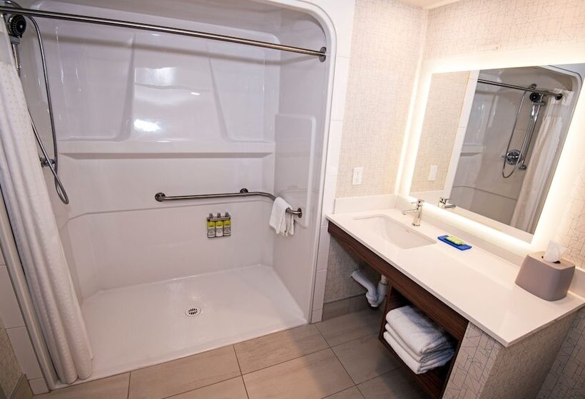 Holiday Inn Express Hotel & Suites Hinton, An Ihg