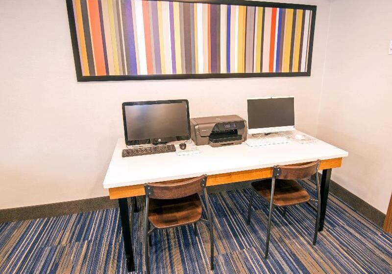 Holiday Inn Express Hotel & Suites Hinton, An Ihg