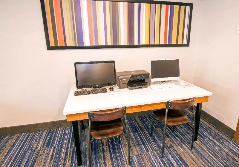 Holiday Inn Express Hotel & Suites Hinton, An Ihg