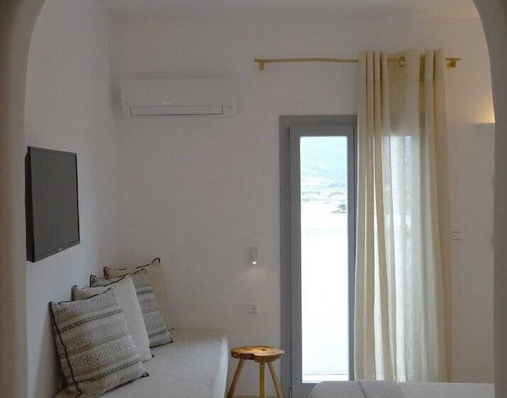 בית מלון כפרי Paros Bay