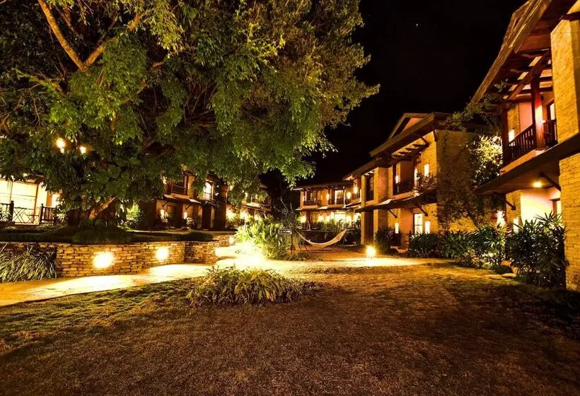 هتل Temple Tree Resort & Spa