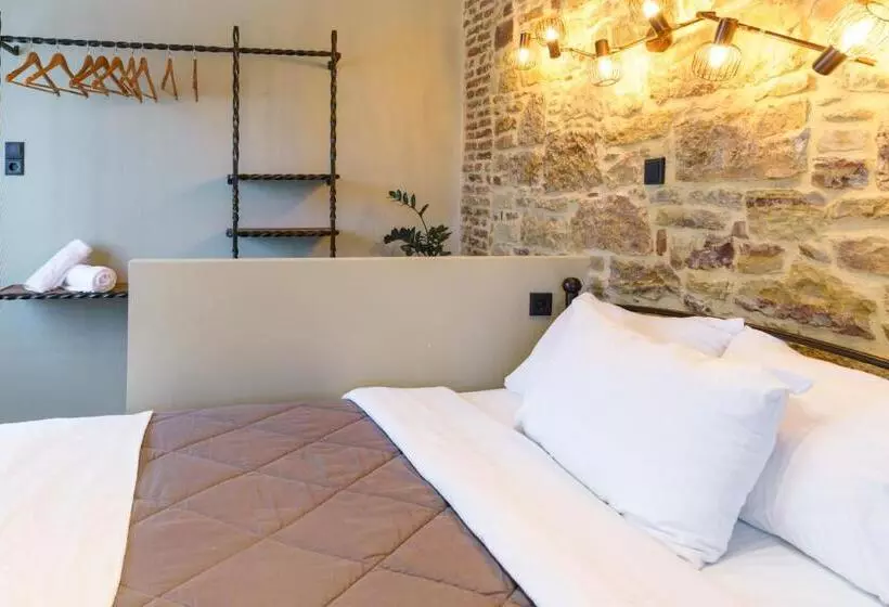 فندق Voulamandis House