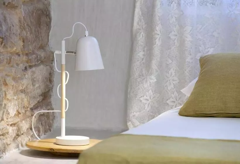 فندق Voulamandis House