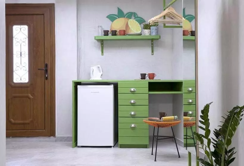 فندق Voulamandis House