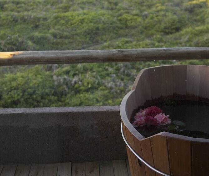 Kenoa Exclusive Beach Spa & Resort