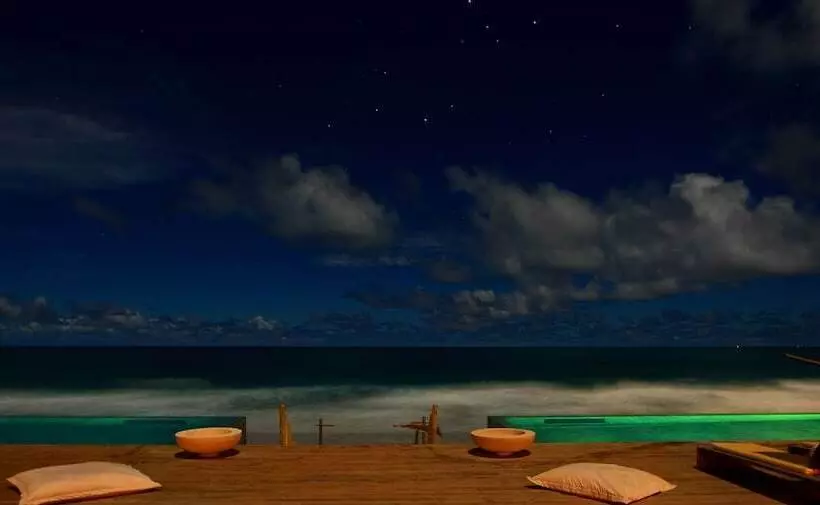 Kenoa Exclusive Beach Spa & Resort