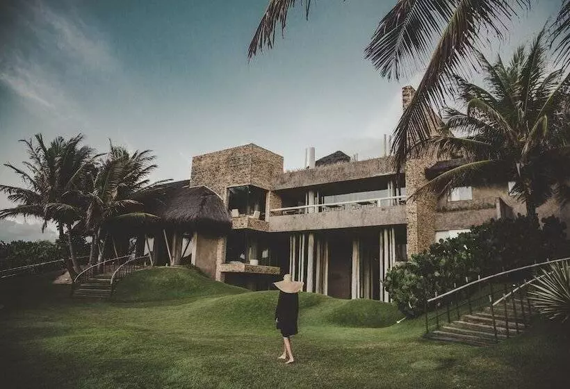 Kenoa Exclusive Beach Spa & Resort