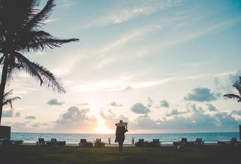 Kenoa Exclusive Beach Spa & Resort