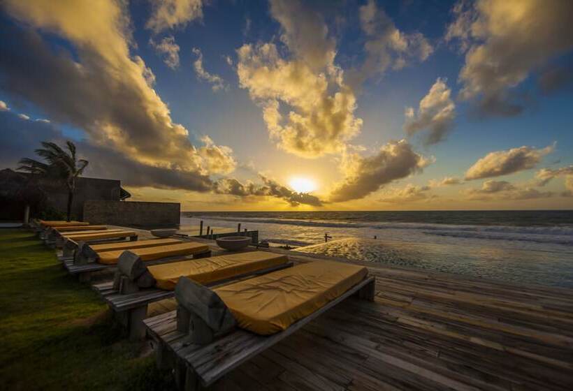 Kenoa Exclusive Beach Spa & Resort