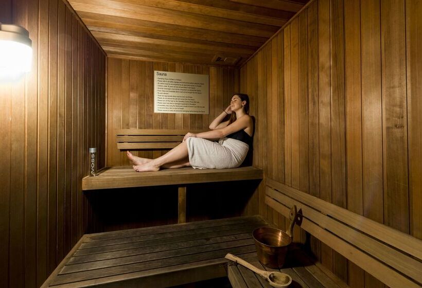 Oaks Ipswich Aspire Suites