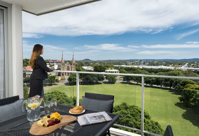 Oaks Ipswich Aspire Suites