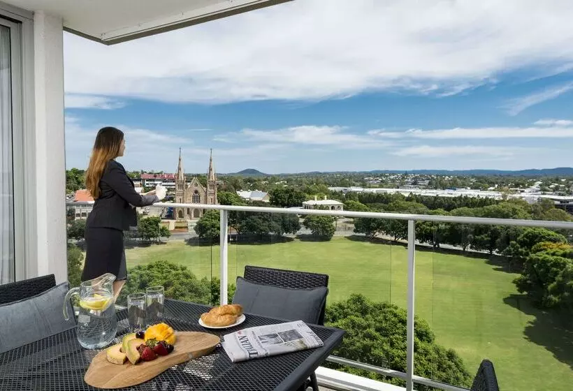 Oaks Ipswich Aspire Suites