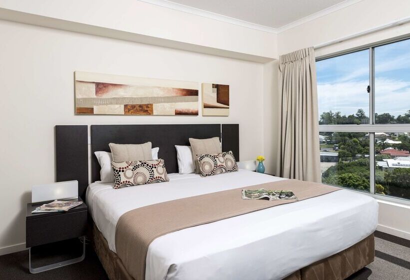 Oaks Ipswich Aspire Suites