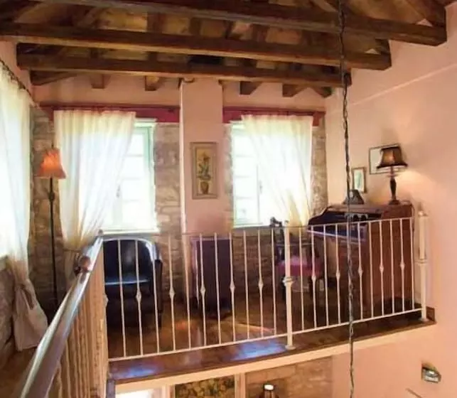 Primoula Country Hotel & Spa