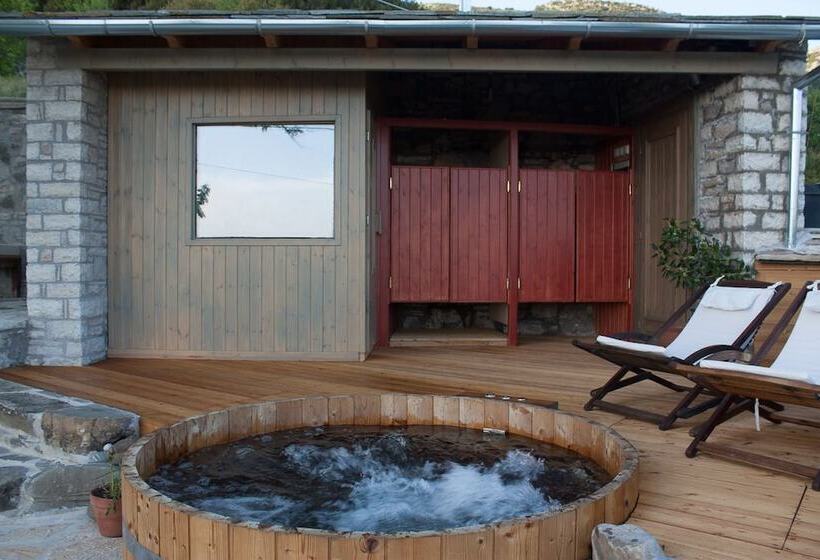 Primoula Country Hotel & Spa