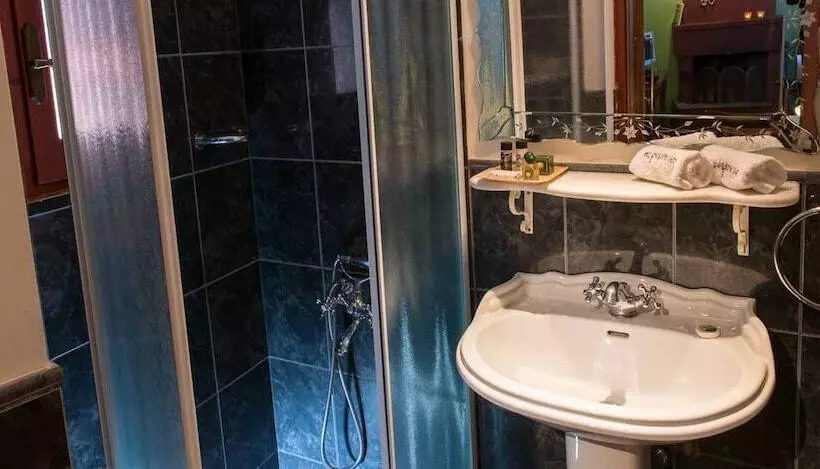 Primoula Country Hotel & Spa