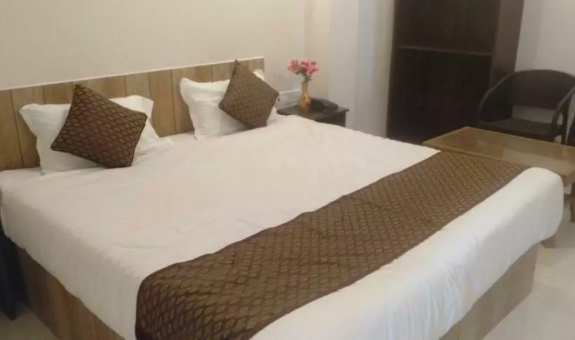 Aamiaismajoitus (B&B) Sumit Residency