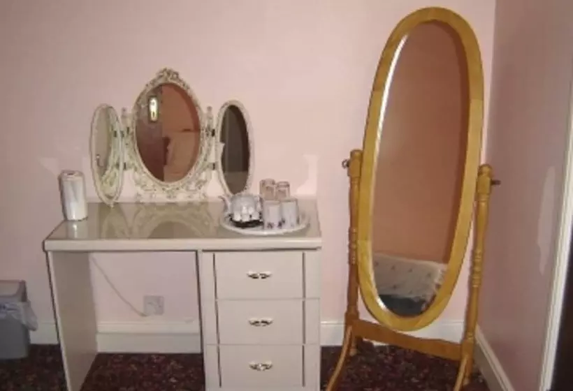 Alpha Milton Guest House