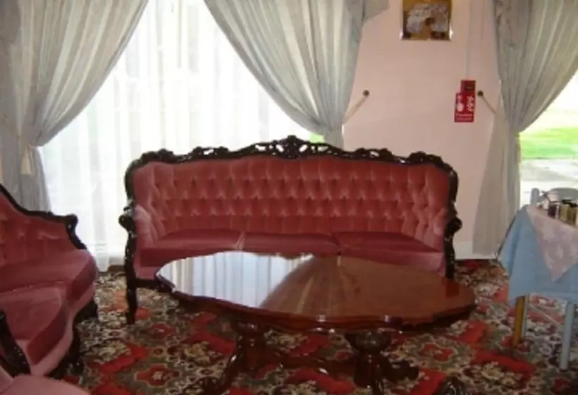 Alpha Milton Guest House