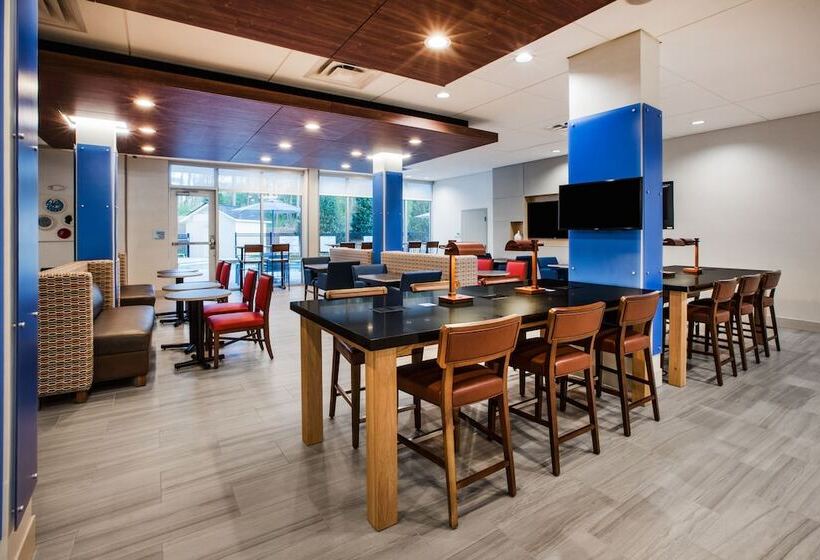 Holiday Inn Express Hotel & Suites Canton, An Ihg