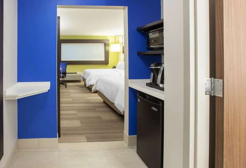Holiday Inn Express Hotel & Suites Canton, An Ihg