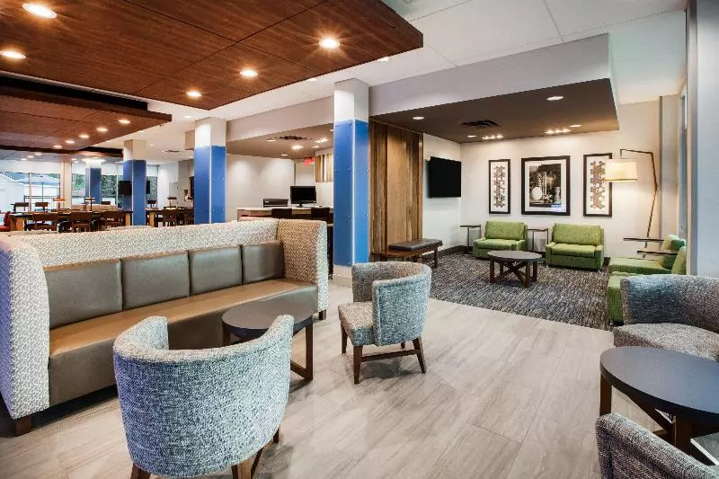 Holiday Inn Express Hotel & Suites Canton, An Ihg