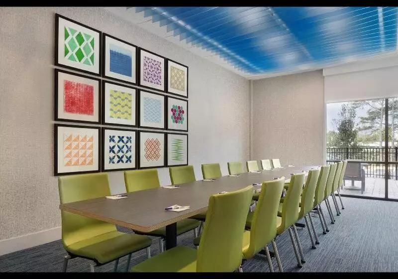 Holiday Inn Express Hotel & Suites Canton, An Ihg