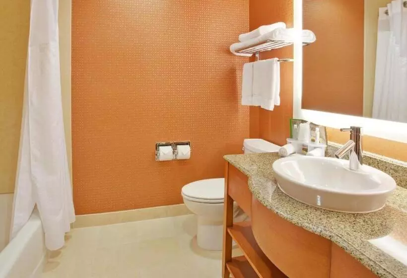 Holiday Inn Express Hotel & Suites Santa Cruz, An Ihg