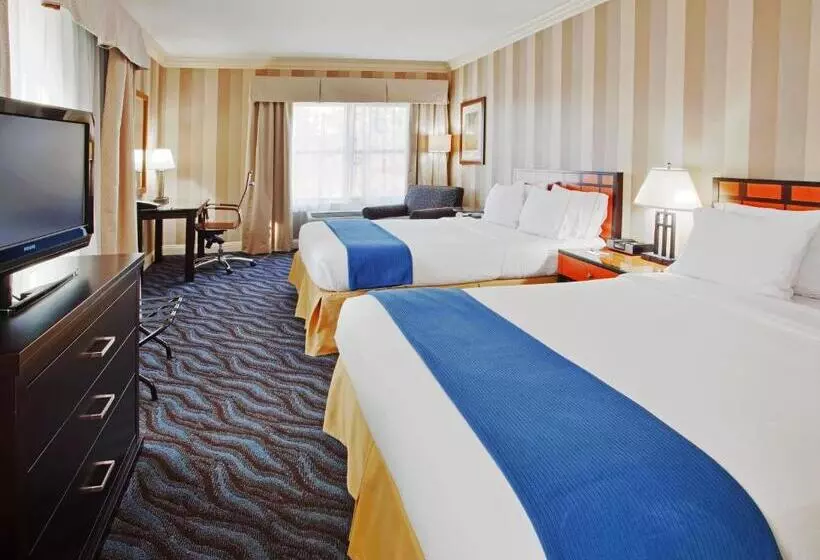 Holiday Inn Express Hotel & Suites Santa Cruz, An Ihg