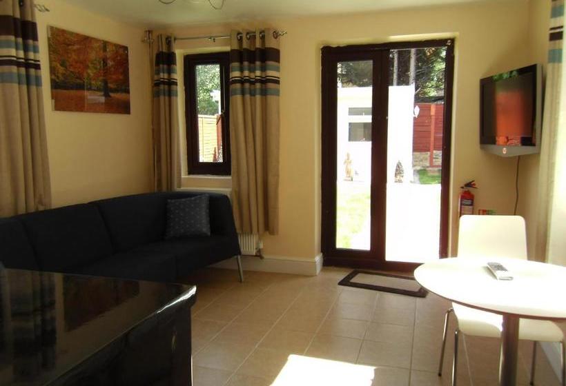 여관 Aberdeen Guest House