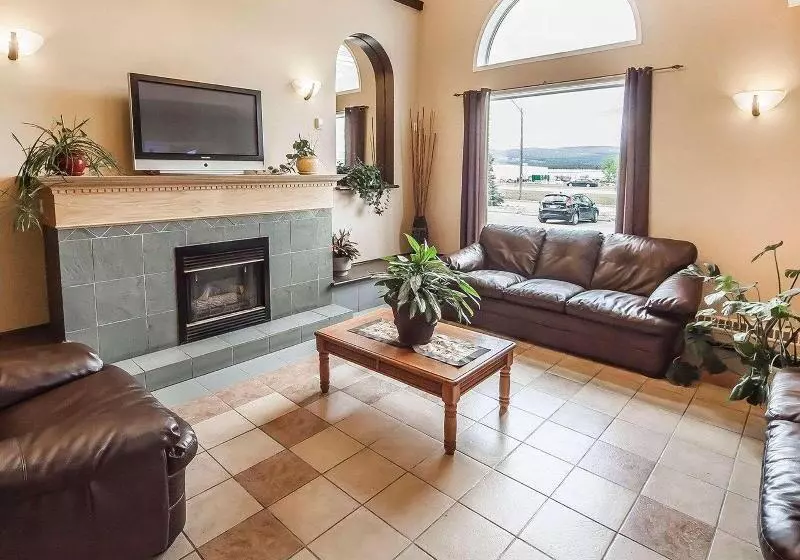 فندق Coast Hinton