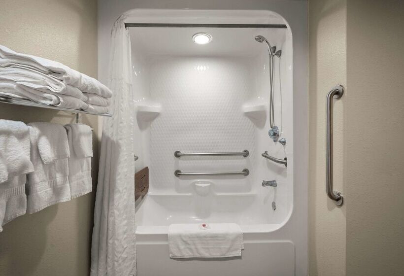 فندق Comfort Inn & Suites