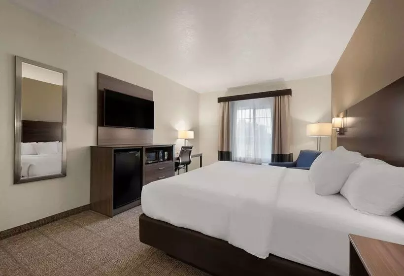 호텔 Comfort Inn & Suites