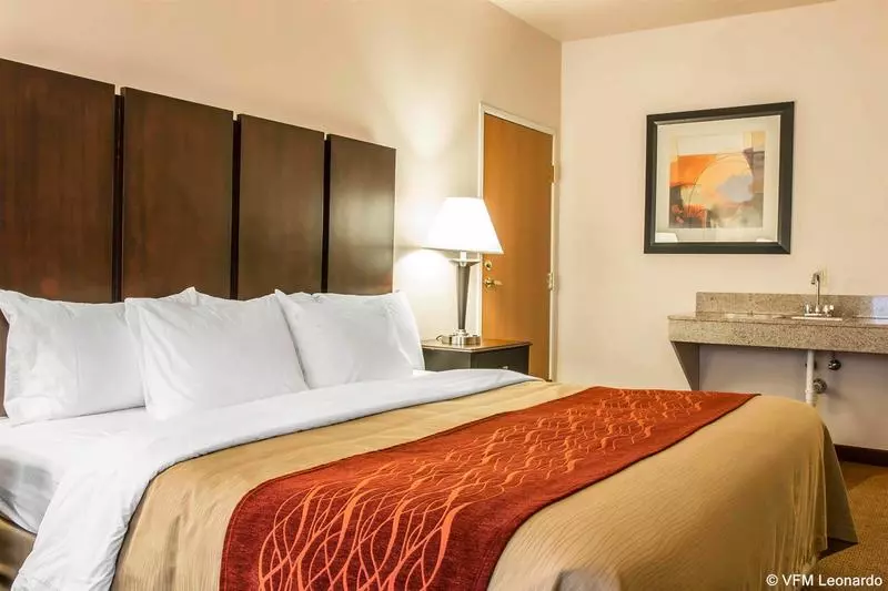 호텔 Comfort Inn & Suites