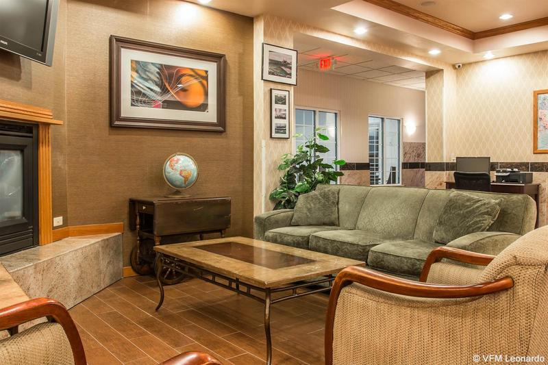 فندق Comfort Inn & Suites