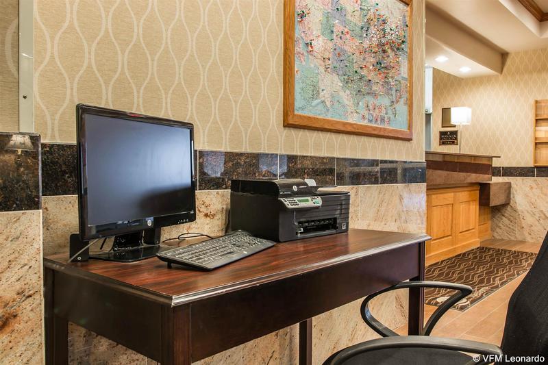 فندق Comfort Inn & Suites