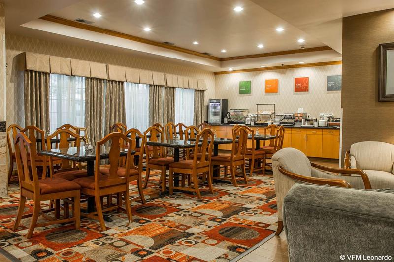 فندق Comfort Inn & Suites